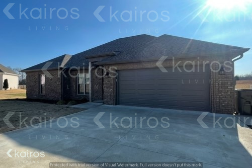 162 Eastwood Ln in Killen, AL - Foto de edificio