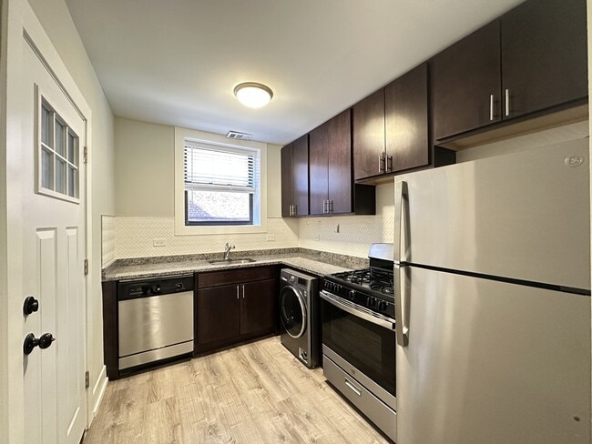 1133 Maple Ave in Evanston, IL - Building Photo - Building Photo