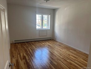 41-59-59 70th St in Queens, NY - Building Photo - Building Photo