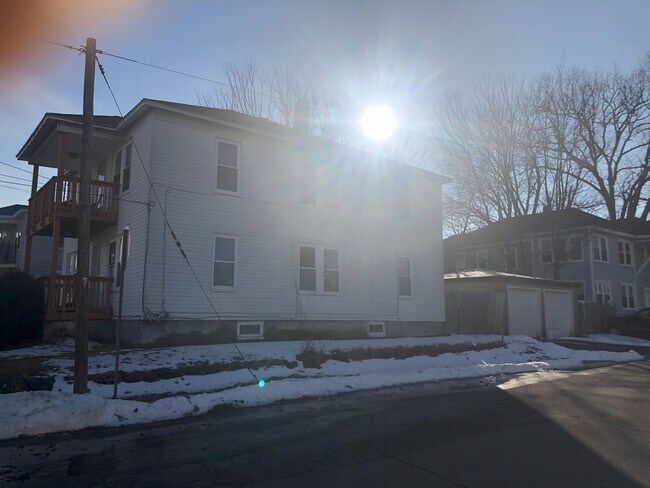 179 7th St in Leominster, MA - Foto de edificio - Building Photo