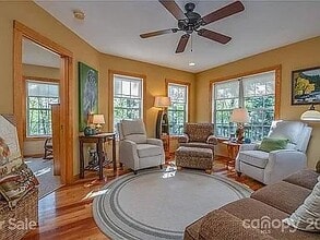 50 Glen Echo Cir in Saluda, NC - Building Photo - Building Photo