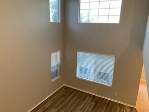 1615 Carriage Cir in Vista, CA - Building Photo - Building Photo