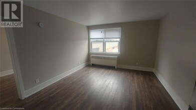181 King St E in Kitchener, ON - Building Photo - Building Photo