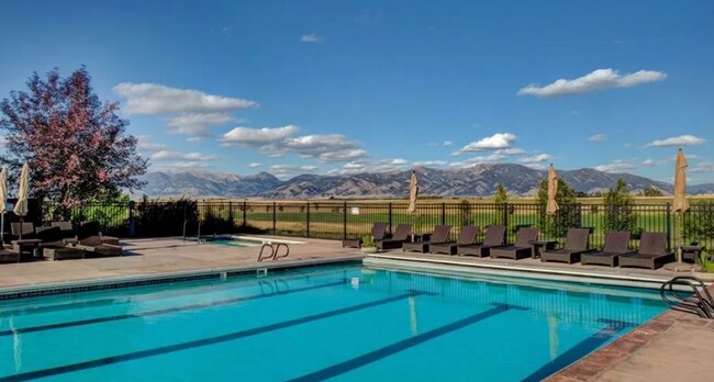 446 Black Bull Trail in Bozeman, MT - Building Photo - Building Photo