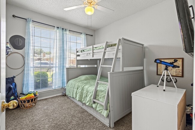 6711 Landover Hills Ln in Arlington, TX - Building Photo - Building Photo