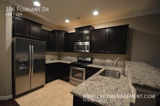 106 Florians Dr in Holly Springs, NC - Building Photo - Building Photo