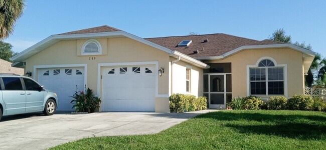 289 Rotonda Blvd W, Unit Apt B in Rotonda West, FL - Foto de edificio - Building Photo
