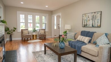 736 Haxtun Ave in Orange, NJ - Building Photo - Building Photo