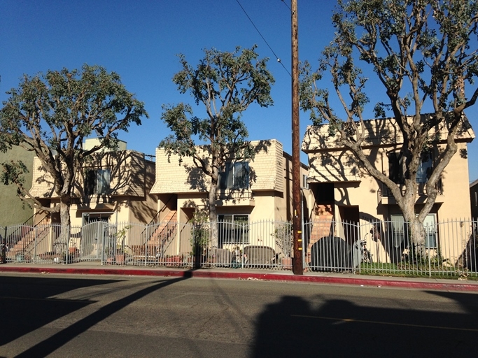 2504-2510 Pacific Ave in Venice, CA - Building Photo