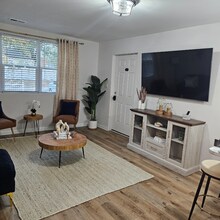 822 S Kilbourne Rd in Columbia, SC - Building Photo - Building Photo