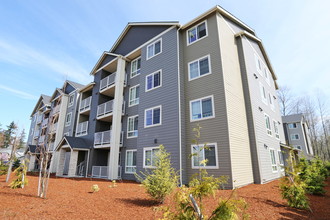 Madison Way in Lynnwood, WA - Foto de edificio - Building Photo