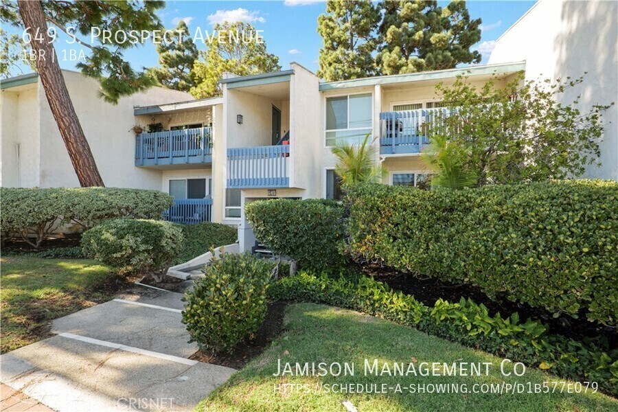 649 S Prospect Ave in Redondo Beach, CA - Building Photo