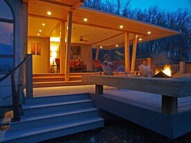 100 Crab Apple Ln in Arden, NC - Building Photo