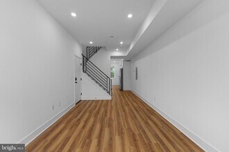 904 N Markoe St-Unit -2 in Philadelphia, PA - Building Photo - Building Photo