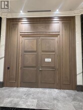 30 Elm Dr W in Mississauga, ON - Building Photo - Building Photo