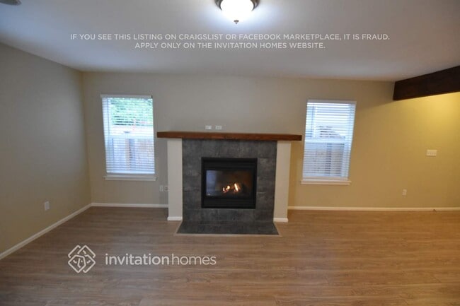 19718 99th St Ct E in Bonney Lake, WA - Foto de edificio - Building Photo