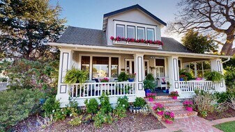 624 1st St in Coronado, CA - Building Photo