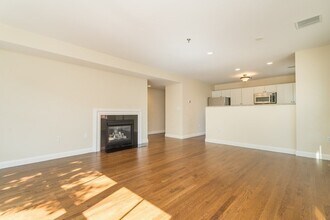 101 Franklin St in Brookline, MA - Building Photo - Building Photo