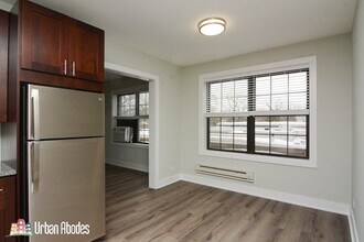 727 Saint Johns Ave, Unit A06C in Highland Park, IL - Foto de edificio - Building Photo