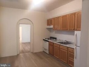 2009 S 4th St in Philadelphia, PA - Building Photo - Building Photo