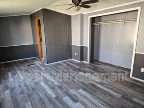 4511 Dirt Rd in Joplin, MO - Building Photo - Building Photo