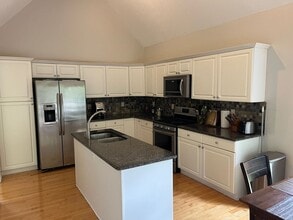 1210 Commonwealth Ave SW in Marietta, GA - Building Photo - Building Photo