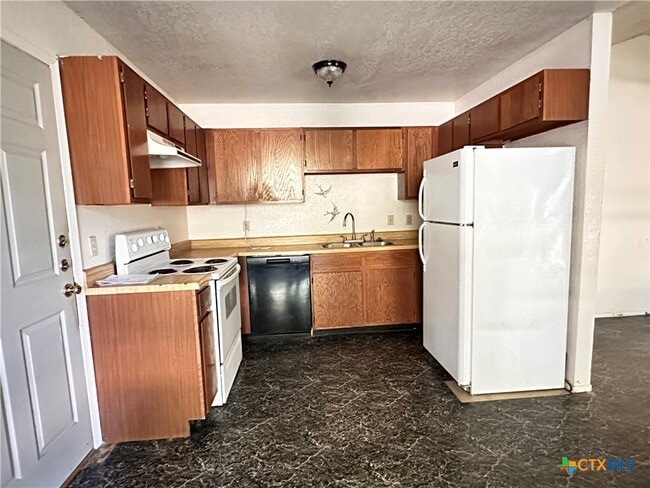 317 Yale St in San Marcos, TX - Building Photo - Building Photo