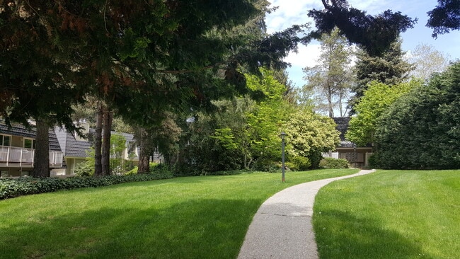 property at 9906 NE 124th St