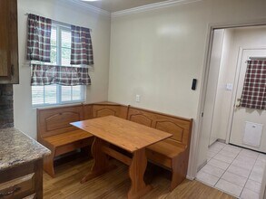 17620 Ascot Ct in Tehachapi, CA - Building Photo - Building Photo