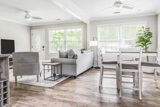 12 Horne Pl in Savannah, GA - Building Photo - Building Photo