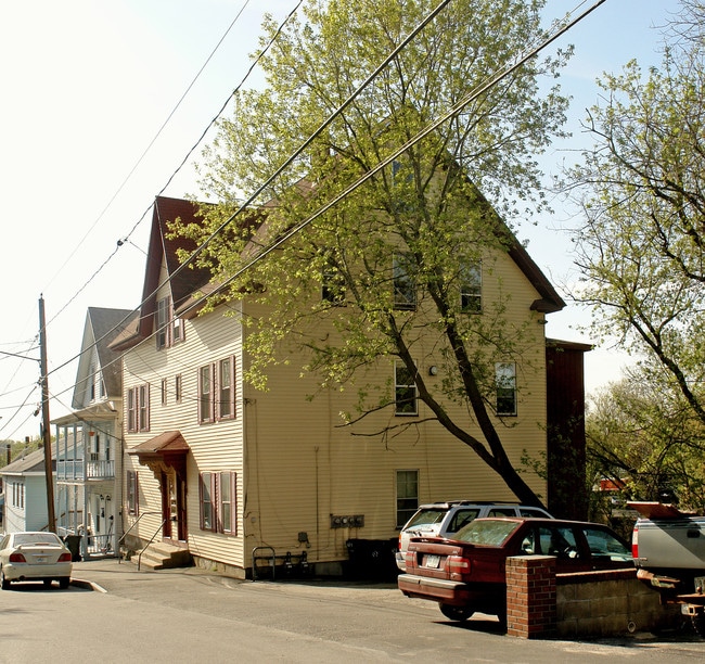 62 Winter St in Manchester, NH - Building Photo - Building Photo