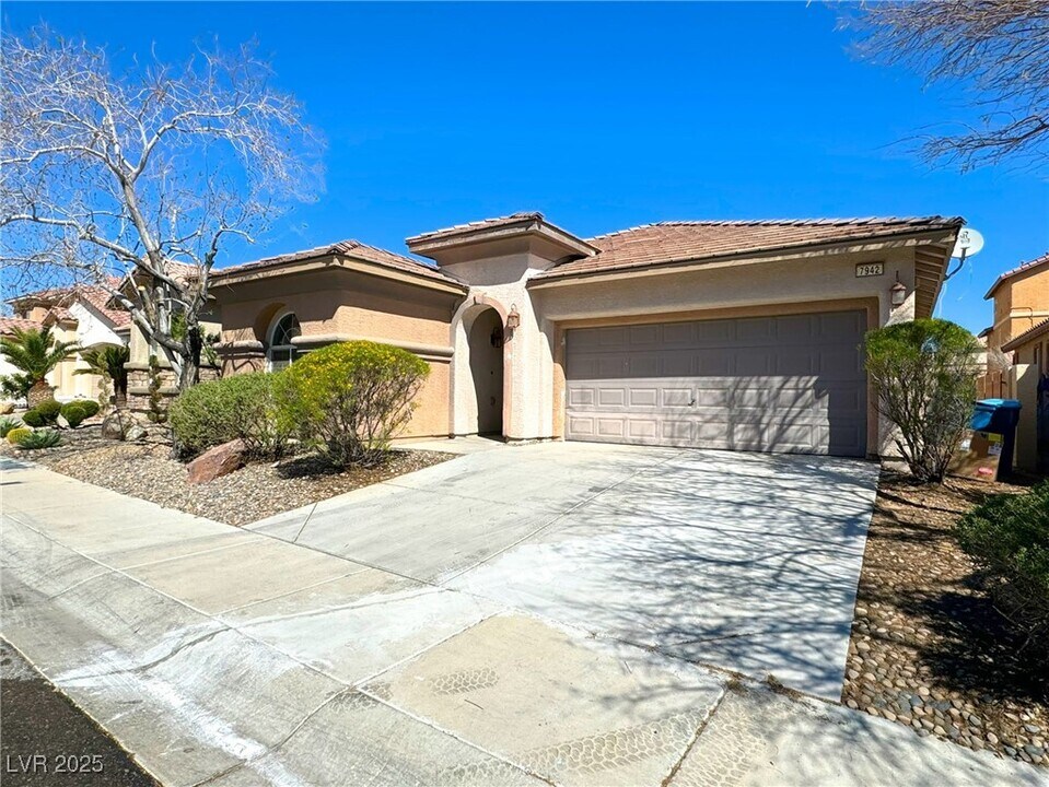 7942 Granite Walk Ave in Las Vegas, NV - Building Photo