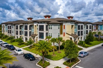 Bainbridge at Nona Place in Orlando, FL - Building Photo - Building Photo