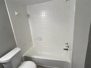 103 Peachtree Ct in Kennedale, TX - Building Photo - Building Photo