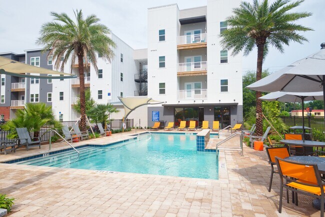 2548 SW 13th St-Unit -1415.1302809 in Gainesville, FL - Building Photo - Building Photo