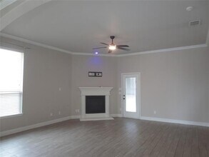 8521 Meadow Sweet Lane in Fort Worth, TX - Building Photo - Building Photo