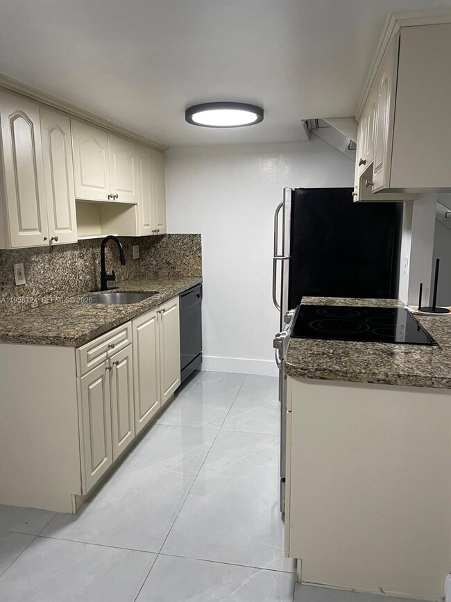 property at 1455 Holly Heights Dr