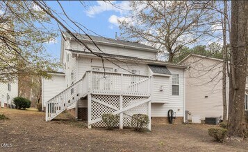 108 Henson Pl in Apex, NC - Building Photo - Building Photo