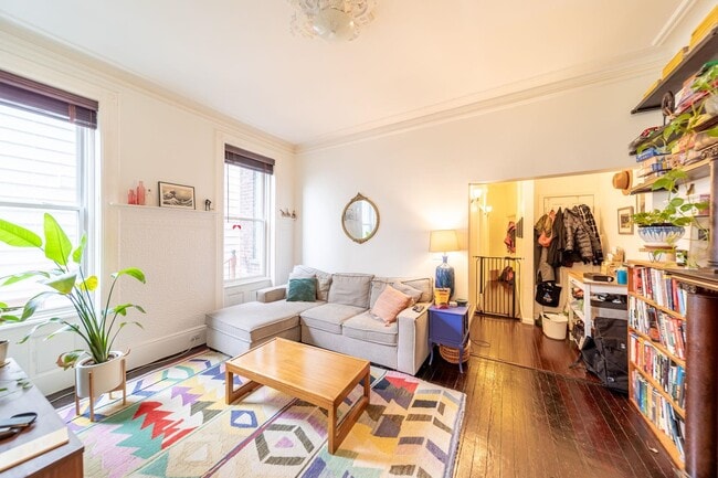 property at 935 Summit Ave