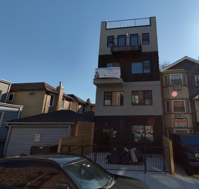 239 E 28th St in Brooklyn, NY - Building Photo - Building Photo