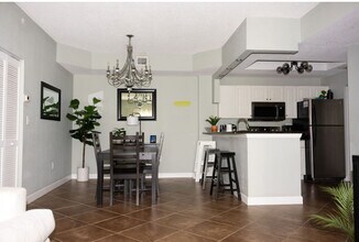 2810 Grande Pkwy in Palm Beach Gardens, FL - Building Photo - Building Photo