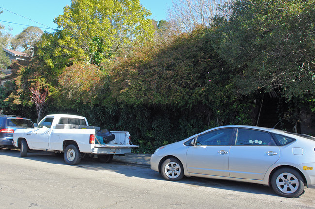 124 Lovell Ave in Mill Valley, CA - Building Photo - Building Photo