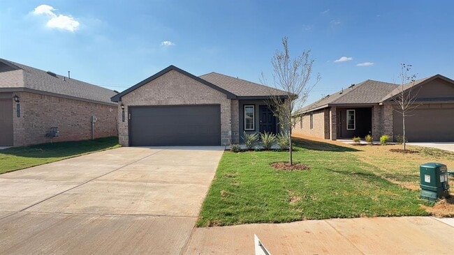 10709 Red Thistle Dr in Oklahoma City, OK - Building Photo - Building Photo