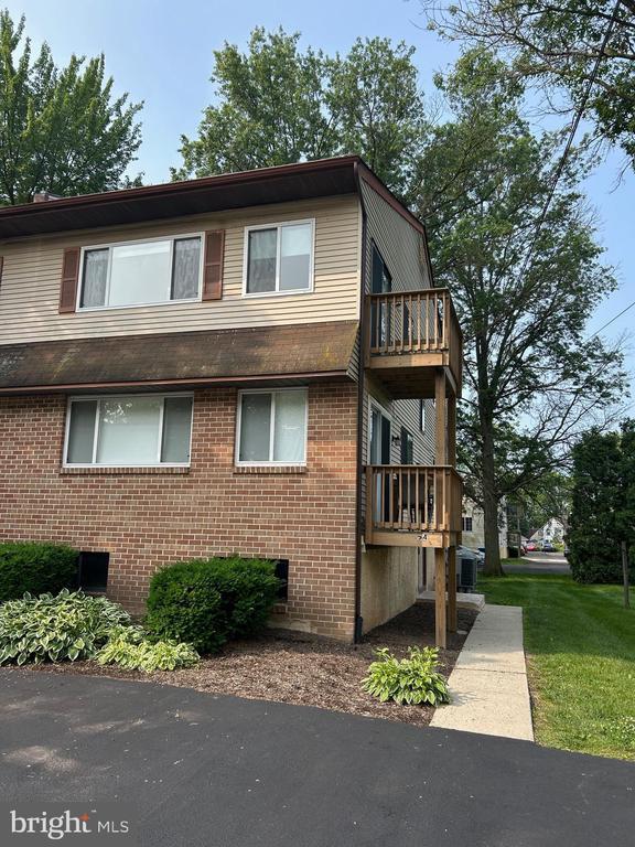 property at 54 Garfield Ave