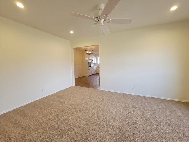 1518 Carroll Dr in Garland, TX - Building Photo - Building Photo