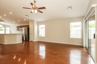 8459 W Ross Ave in Peoria, AZ - Building Photo - Building Photo