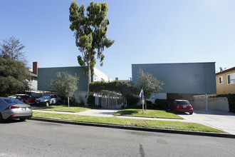 3550-3556 Jasmine Ave in Los Angeles, CA - Foto de edificio - Building Photo