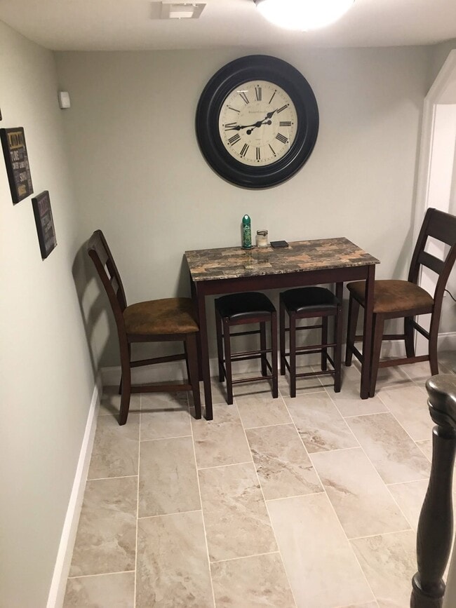 921 Farragut St NW, Unit Petworth in Washington, DC - Building Photo - Building Photo