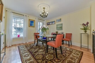 125 Pembroke St, Unit B in Boston, MA - Building Photo - Building Photo