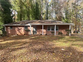 2191 Beecher Cir SW in Atlanta, GA - Building Photo